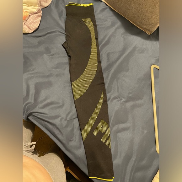 NWOT Victorias Secret Pink Active Ribbed Full Length Workout Leggings - Picture 2 of 13